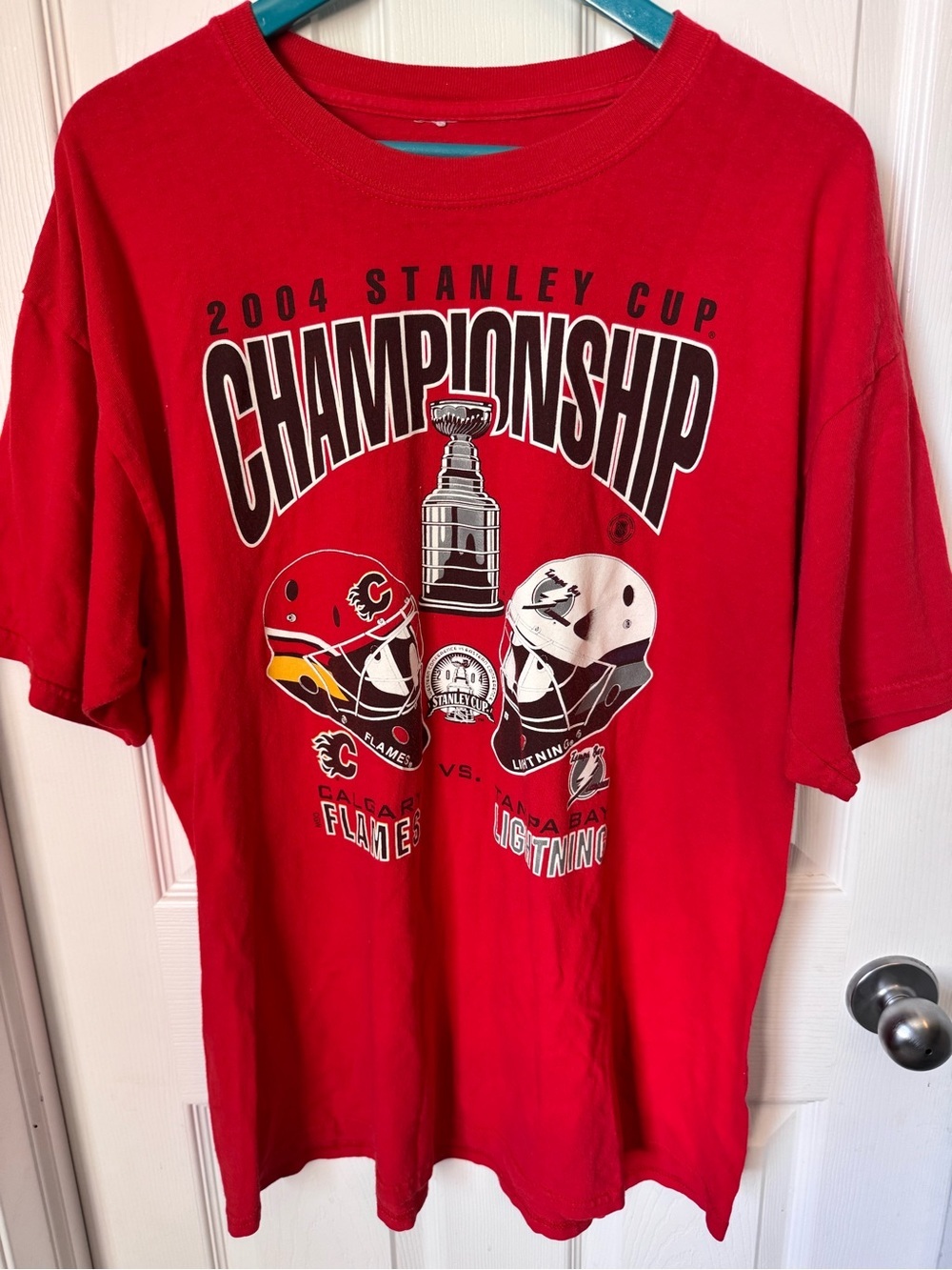 Vintage Y2K Calgary Flames 2004 Stanley Cup Finals T Shirt Size Large
